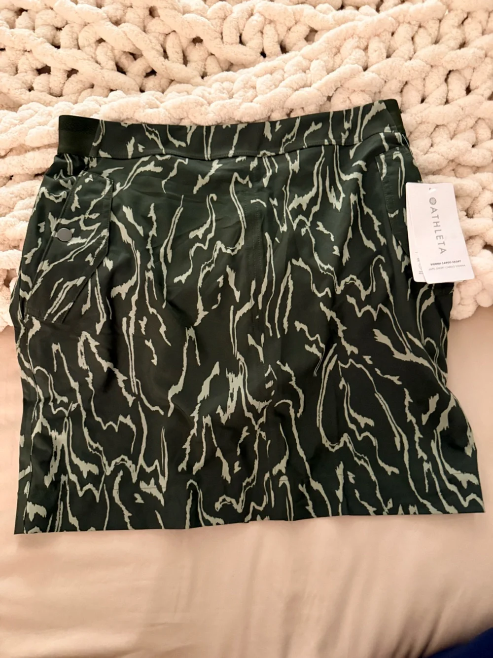 NWT Athleta Vienna Cargo Skort Size 12